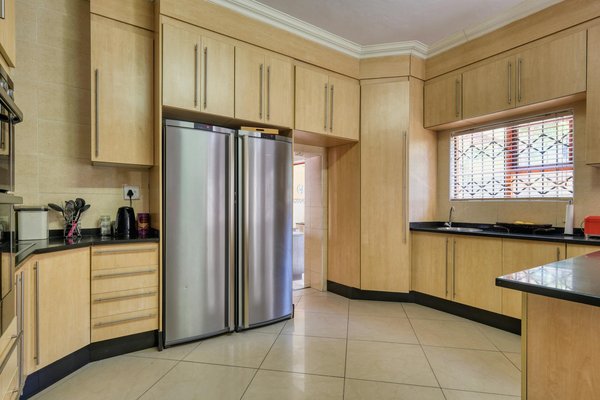 Redonnez Vie à Vos Accessoires Anciens : Idées Créatives et Écoresponsables pour des Décorations Uniques